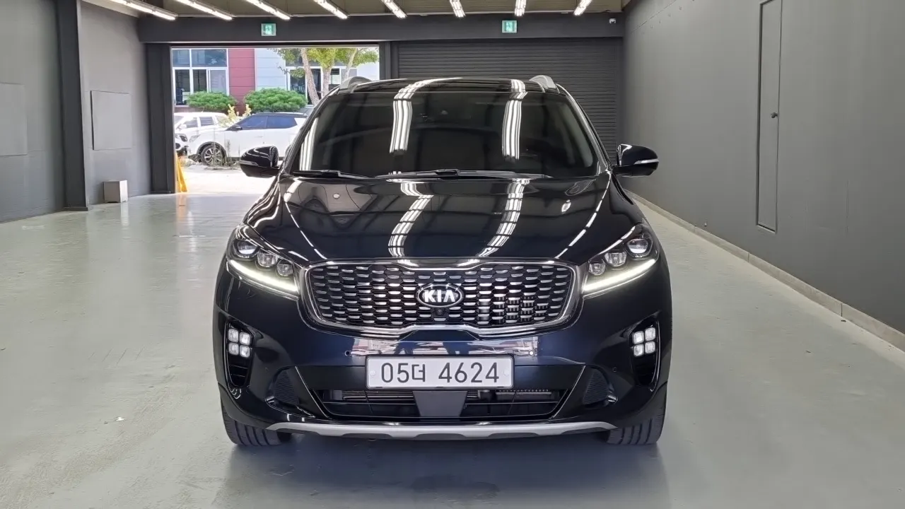 KIA SORENTO 2019 — 142 830 км, синий, Корея — под ключ — фото 1