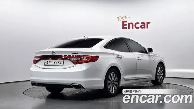 HYUNDAI GRANDEUR HYBRID — из Кореи под ключ