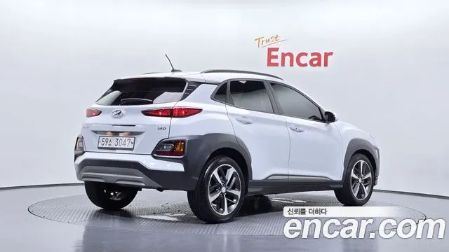 HYUNDAI KONA 2018 — 100 270 км, белый, Корея — под ключ — фото 2
