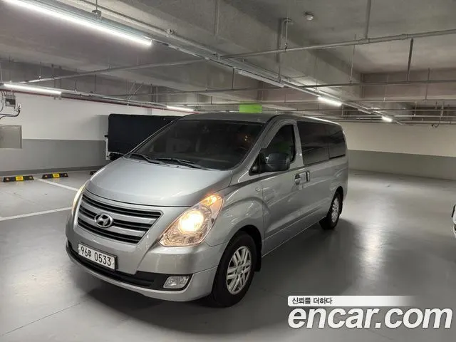 HYUNDAI GRAND STAREX 2018 — 127 000 км, серебристый, Корея — под ключ — фото 2