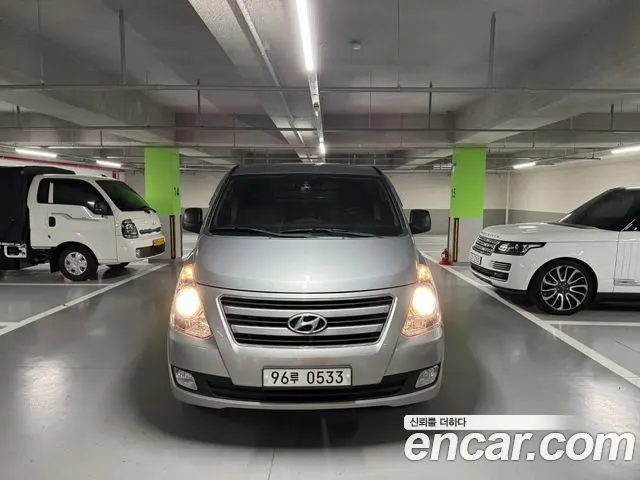 HYUNDAI GRAND STAREX 2018 — 127 000 км, серебристый, Корея — под ключ — фото 11
