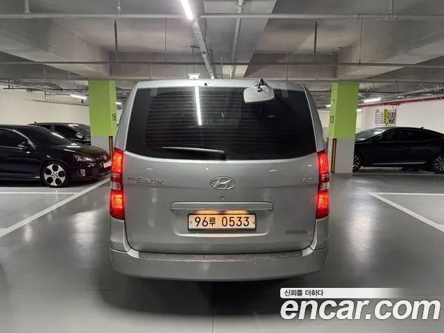 HYUNDAI GRAND STAREX 2018 — 127 000 км, серебристый, Корея — под ключ — фото 3