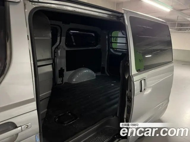 HYUNDAI GRAND STAREX 2018 — 127 000 км, серебристый, Корея — под ключ — фото 5