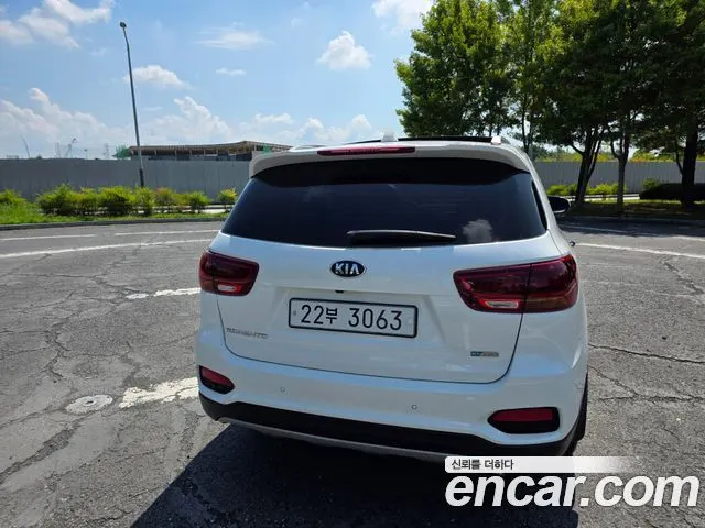 KIA SORENTO 2018 — 99 779 км, белый, Корея — под ключ — фото 4