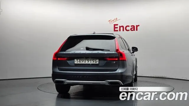 VOLVO V90 CROSS COUNTRY 2019 — 140 016 км, серый, Корея — под ключ — фото 4