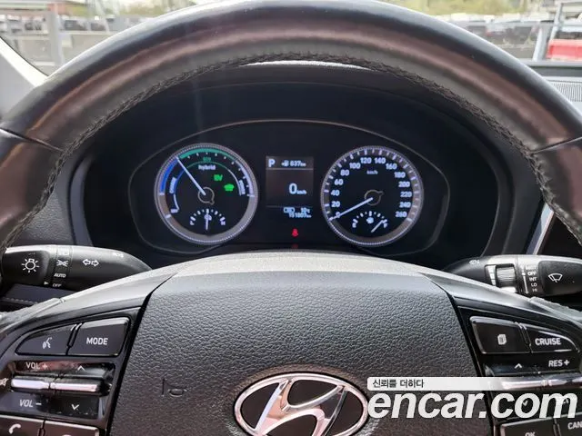 HYUNDAI GRANDEUR HYBRID 2019 — 151 800 км, чёрный, Корея — под ключ — фото 10