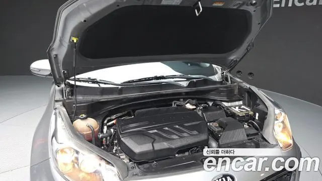 KIA SPORTAGE THE BOLD 2019 — 185 436 км, серебристо-серый, Корея — под ключ — фото 6