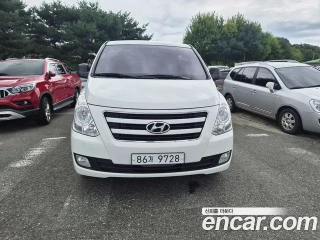HYUNDAI GRAND STAREX 2016 — 136 857 км, белый, Корея — под ключ — фото 2
