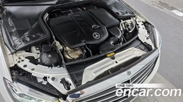 MERCEDES-BENZ C-CLASS W205 2019 — 83 968 км, белый, Корея — под ключ — фото 6