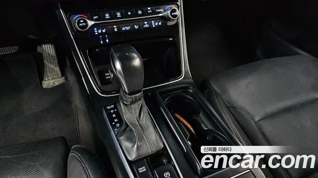 HYUNDAI GRANDEUR HYBRID 2019 — 107 643 км, чёрный, Корея — под ключ — фото 9
