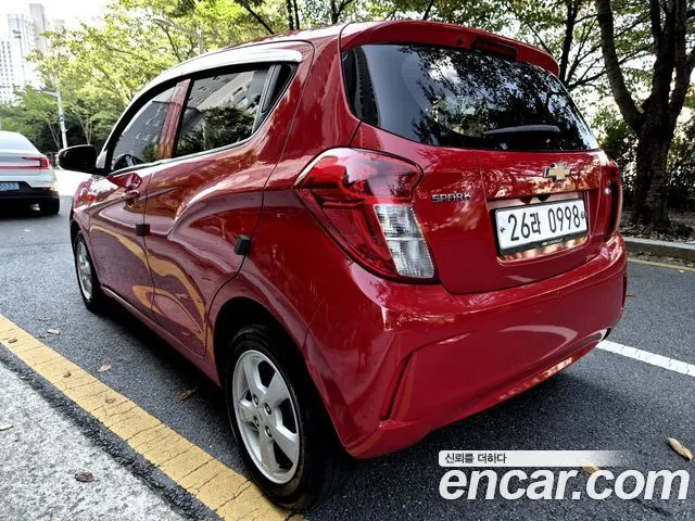 CHEVROLET SPARK 2016 — 94 545 км, красный, Корея — под ключ — фото 6