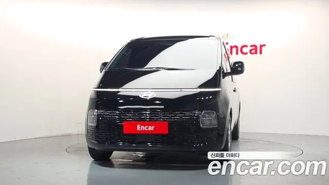 HYUNDAI STARIA 2025 — 10 055 км, чёрный, Корея — под ключ — фото 3