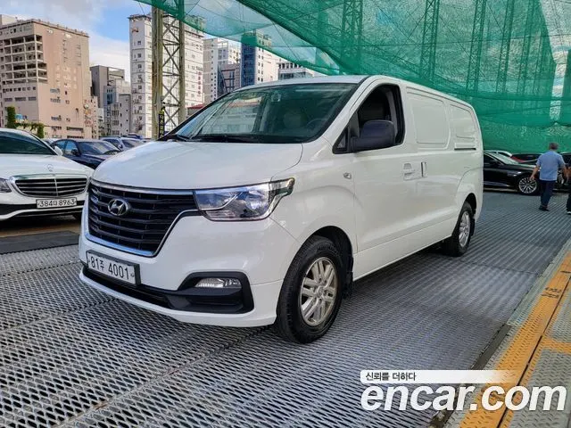 HYUNDAI GRAND STAREX 2021 — 66 779 км, белый, Корея — под ключ — фото 2