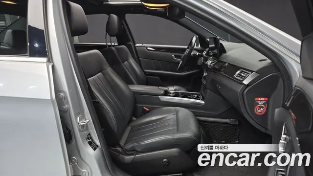 MERCEDES-BENZ E-CLASS W212 2014 — 300 922 км, серебристый, Корея — под ключ — фото 11