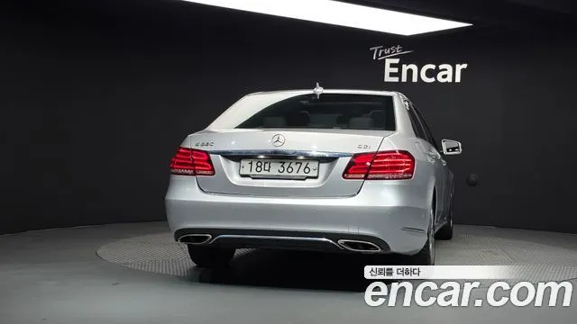 MERCEDES-BENZ E-CLASS W212 2014 — 300 922 км, серебристый, Корея — под ключ — фото 4