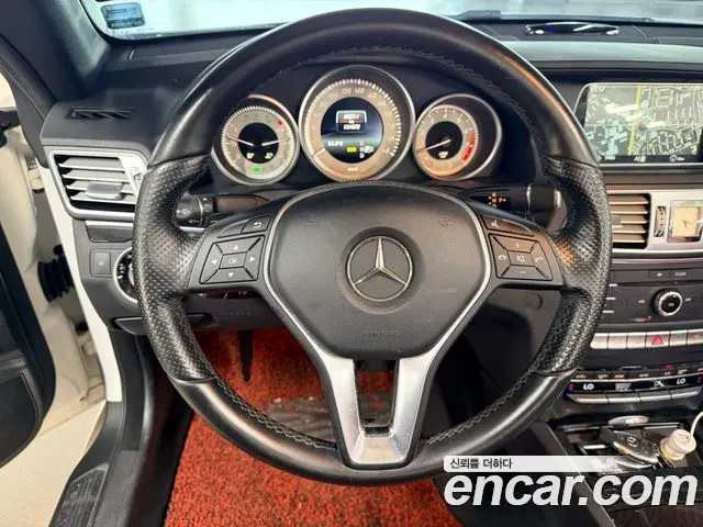 MERCEDES-BENZ E-CLASS W212 2016 — 131 000 км, белый, Корея — под ключ — фото 9
