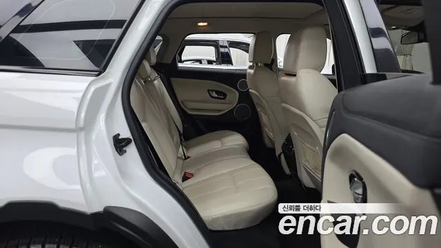 LAND ROVER RANGE ROVER EVOQUE 2016 — 61 228 км, белый, Корея — под ключ — фото 12