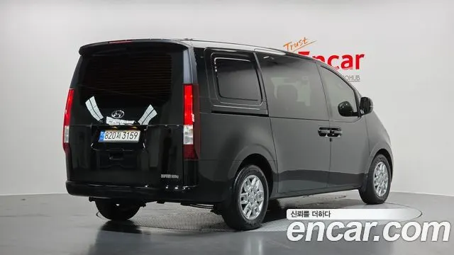 HYUNDAI STARIA — из Кореи под ключ