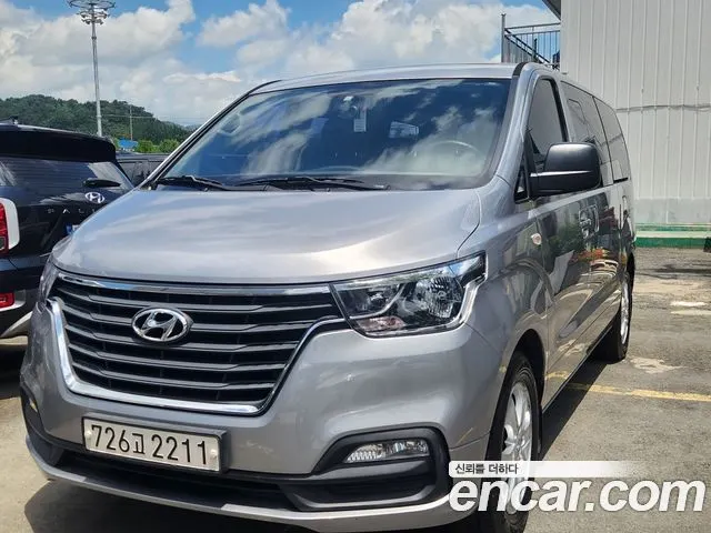 HYUNDAI GRAND STAREX 2019 — 93 042 км, серебристо-серый, Корея — под ключ — фото 3