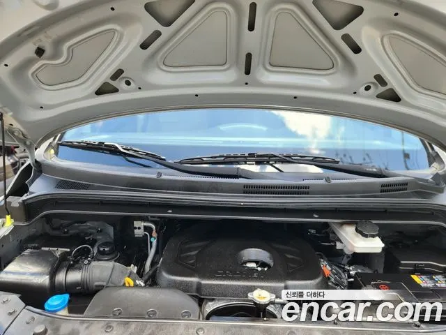 HYUNDAI GRAND STAREX 2019 — 93 042 км, серебристо-серый, Корея — под ключ — фото 8