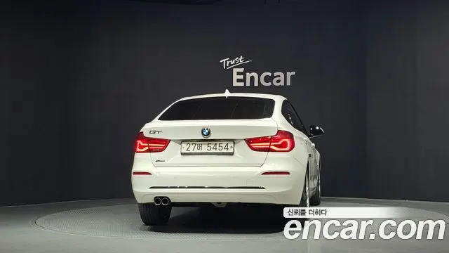 BMW 3 SERIES GT 2017 — 160 565 км, белый, Корея — под ключ — фото 4
