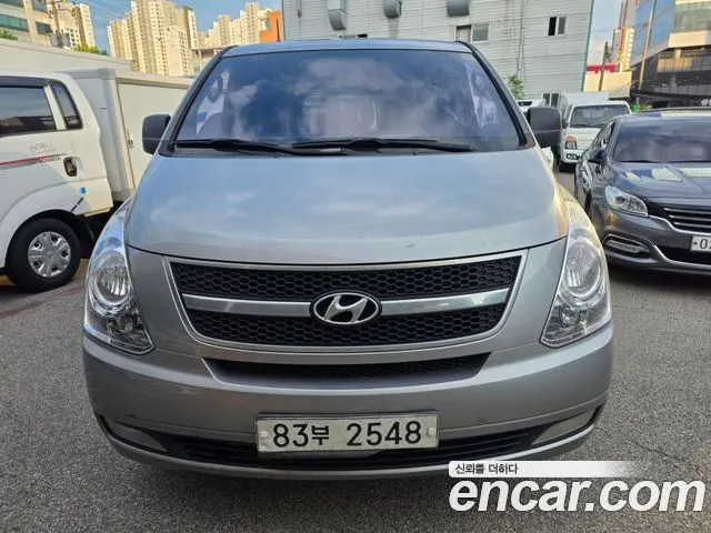 HYUNDAI GRAND STAREX 2012 — 430 000 км, серебристый, Корея — под ключ — фото 1