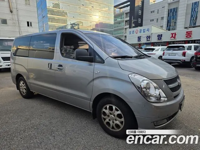 HYUNDAI GRAND STAREX 2012 — 430 000 км, серебристый, Корея — под ключ — фото 2