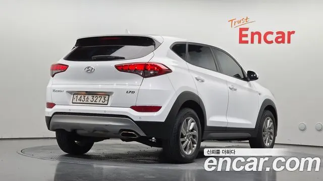 HYUNDAI TUCSON 2018 — 178 846 км, белый, Корея — под ключ — фото 2