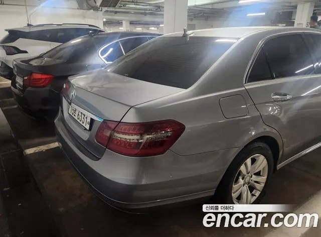 MERCEDES-BENZ E-CLASS W212 2013 — 84 227 км, серебристо-серый, Корея — под ключ — фото 8