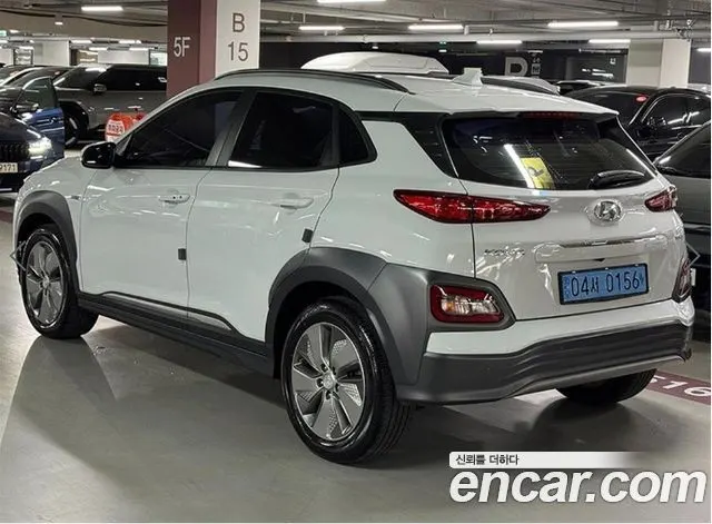 HYUNDAI KONA ELECTRIC 2019 — 33 114 км, белый, Корея — под ключ — фото 3
