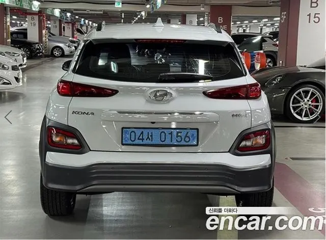 HYUNDAI KONA ELECTRIC 2019 — 33 114 км, белый, Корея — под ключ — фото 4