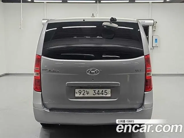 HYUNDAI GRAND STAREX 2014 — 46 220 км, серебристый, Корея — под ключ — фото 3