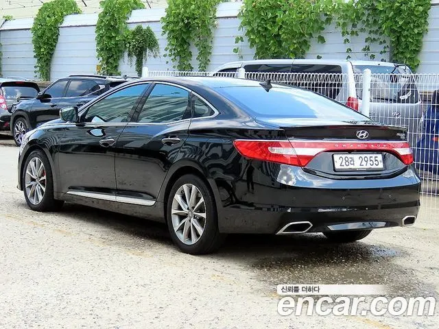 HYUNDAI GRANDEUR 2015 — 152 914 км, чёрный, Корея — под ключ — фото 3