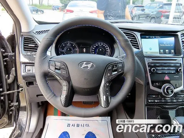 HYUNDAI GRANDEUR 2015 — 152 914 км, чёрный, Корея — под ключ — фото 8