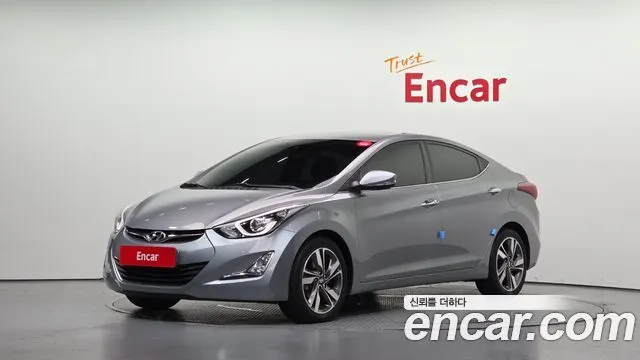 HYUNDAI AVANTE 2014 — 106 588 км, серебристо-серый, Корея — под ключ — фото 1