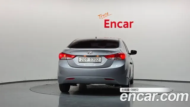 HYUNDAI AVANTE 2012 — 100 250 км, серебристо-серый, Корея — под ключ — фото 4