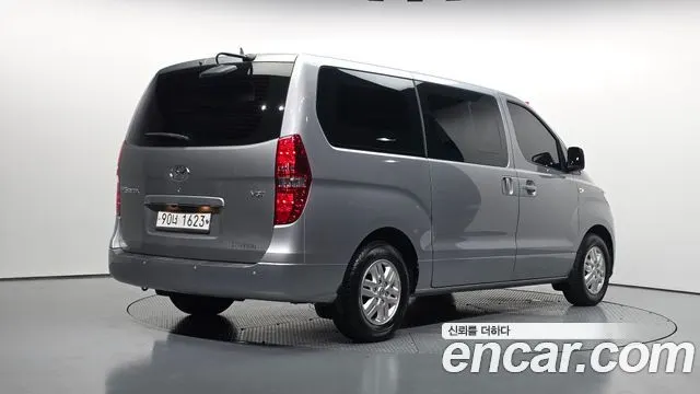 HYUNDAI GRAND STAREX 2020 — 89 041 км, серебристо-серый, Корея — под ключ — фото 2