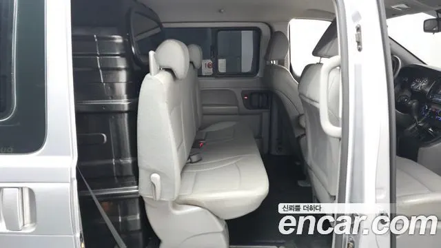 HYUNDAI GRAND STAREX 2020 — 89 041 км, серебристо-серый, Корея — под ключ — фото 12