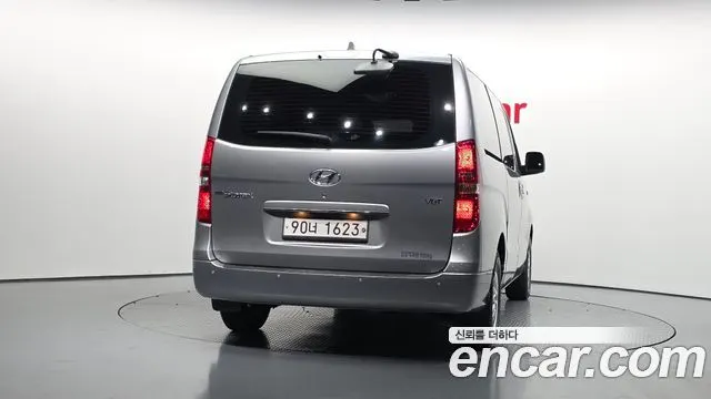 HYUNDAI GRAND STAREX 2020 — 89 041 км, серебристо-серый, Корея — под ключ — фото 4