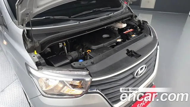 HYUNDAI GRAND STAREX 2020 — 89 041 км, серебристо-серый, Корея — под ключ — фото 6