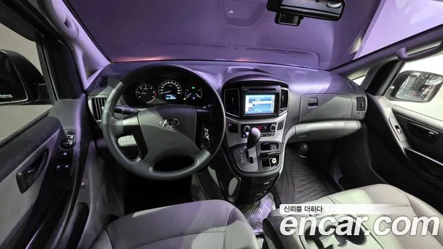 HYUNDAI GRAND STAREX 2018 — 126 218 км, серебристо-серый, Корея — под ключ — фото 7