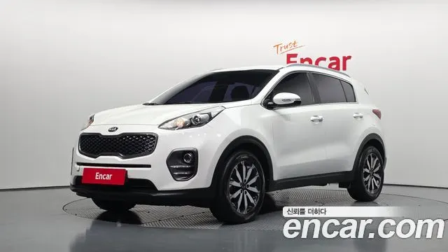 KIA SPORTAGE 2017 — 137 238 км, белый, Корея — под ключ — фото 1