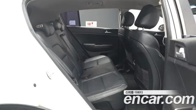 KIA SPORTAGE 2017 — 137 238 км, белый, Корея — под ключ — фото 12