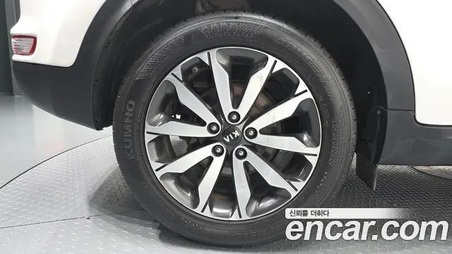 KIA SPORTAGE 2017 — 137 238 км, белый, Корея — под ключ — фото 5