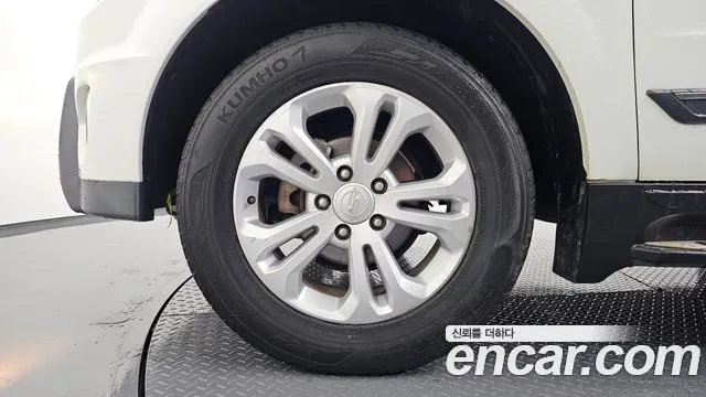 KGM KORANDO SPORTS 2018 — 259 010 км, белый, Корея — под ключ — фото 5
