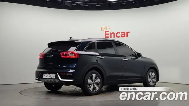 KIA NIRO 2018 — 154 330 км, синий, Корея — под ключ — фото 2