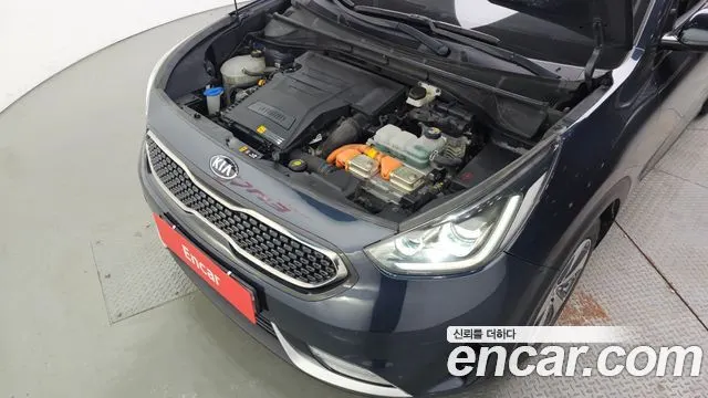 KIA NIRO 2018 — 154 330 км, синий, Корея — под ключ — фото 6