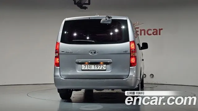 HYUNDAI GRAND STAREX 2019 — 23 650 км, серебристый, Корея — под ключ — фото 4