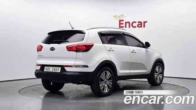 KIA SPORTAGE R 2014 — 58 459 км, белый, Корея — под ключ — фото 1