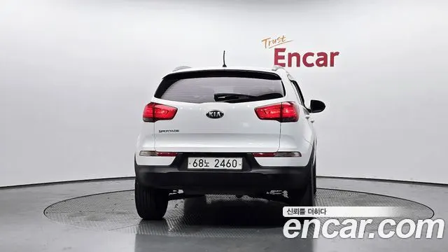 KIA SPORTAGE R 2014 — 58 459 км, белый, Корея — под ключ — фото 4